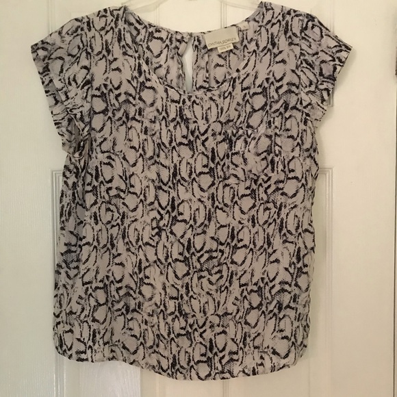 Cynthia Rowley Tops - Silk short sleeve blouse Cynthia Rowley Tops - Silk short sleeve blouse